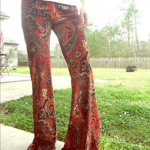 Novella Royale paisley janis bells